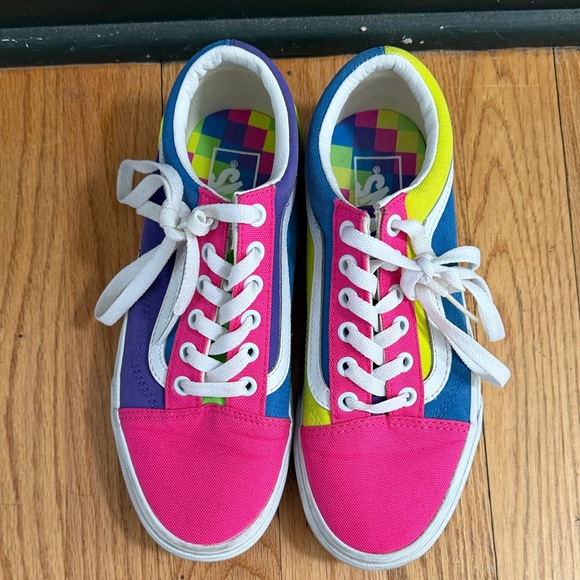Colorful Vans - Picture 2 of 5